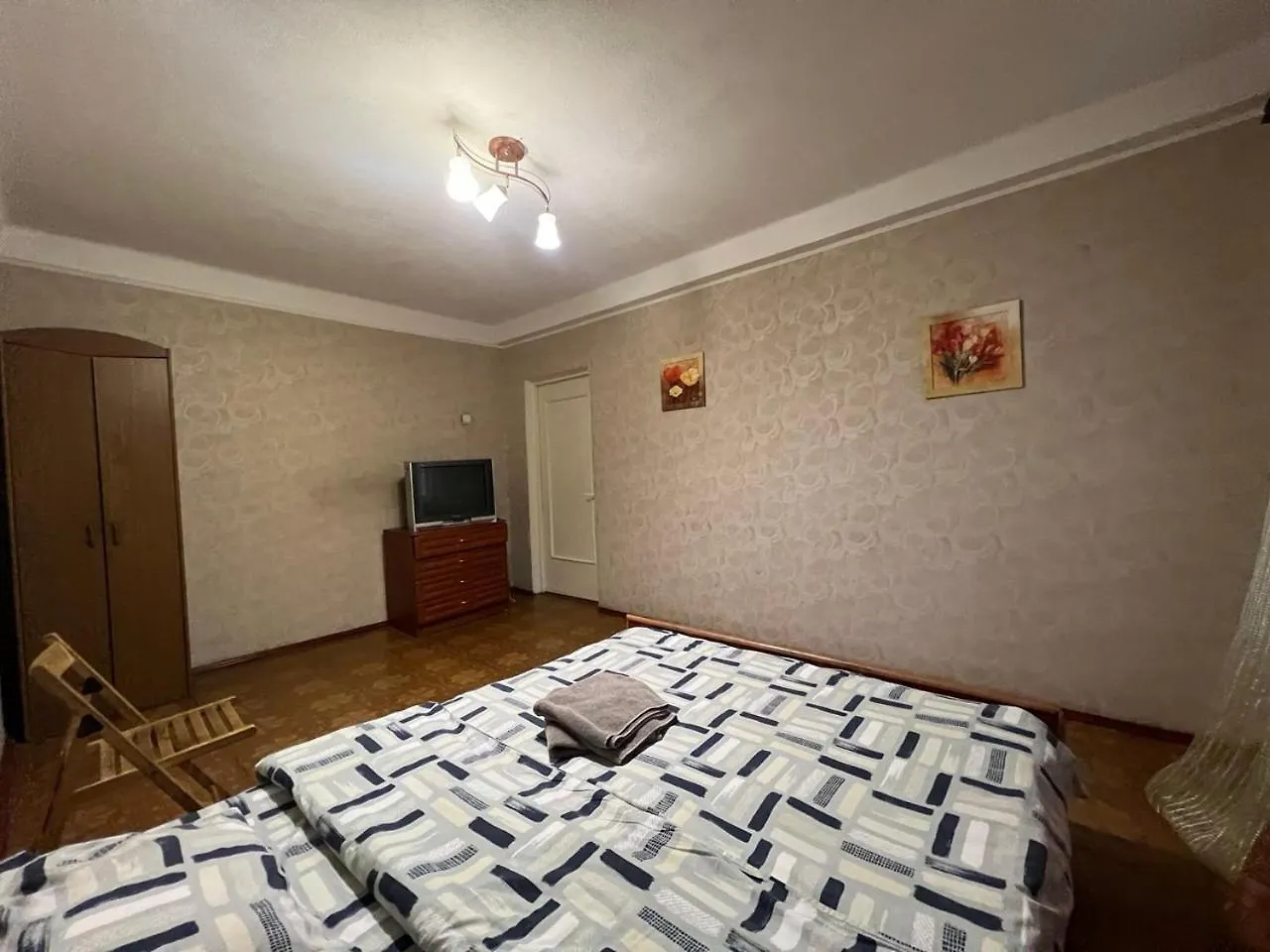 קייב Квартира Эконом-Класса Возле Метро Левобережная