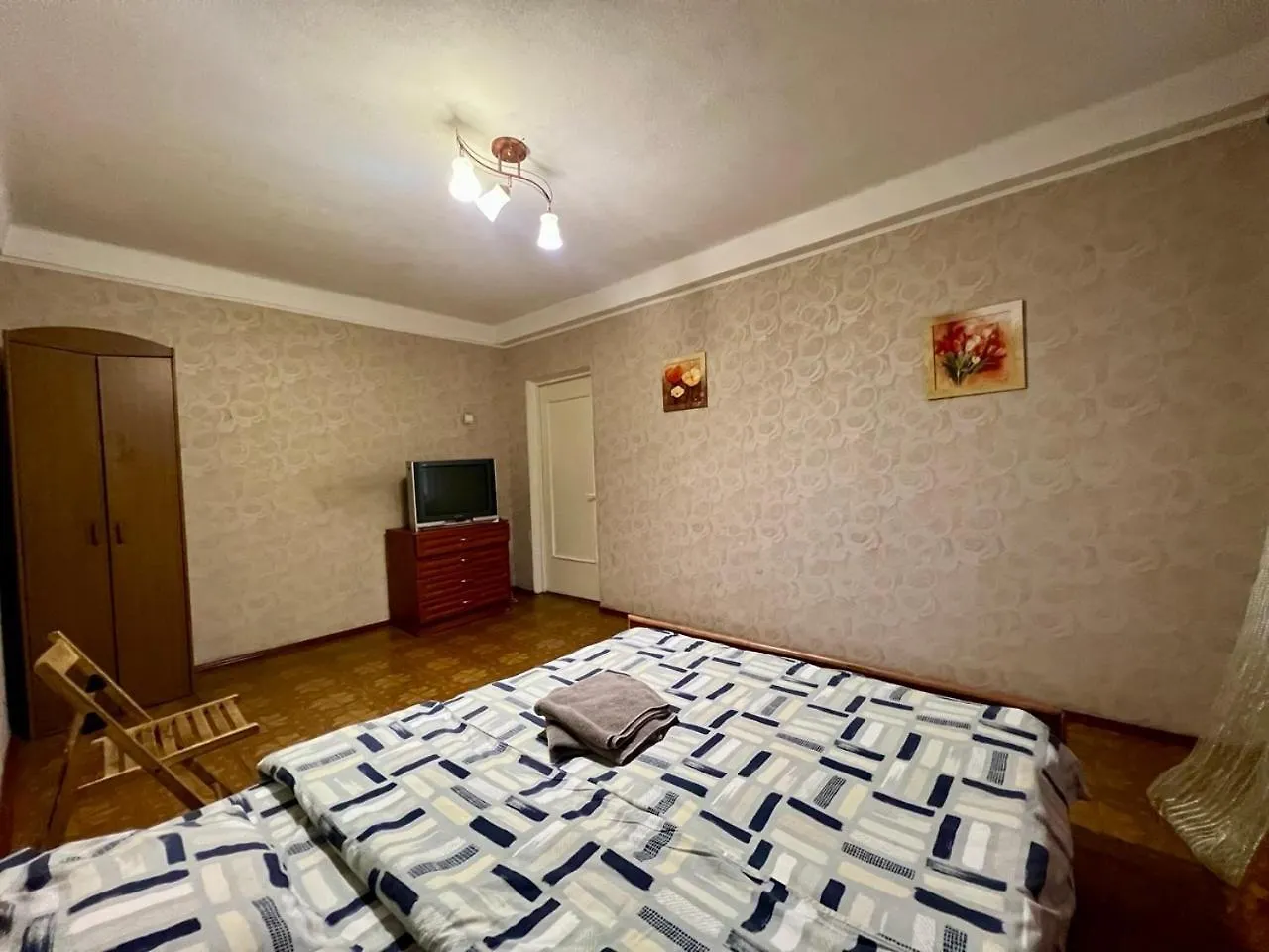 קייב Квартира Эконом-Класса Возле Метро Левобережная